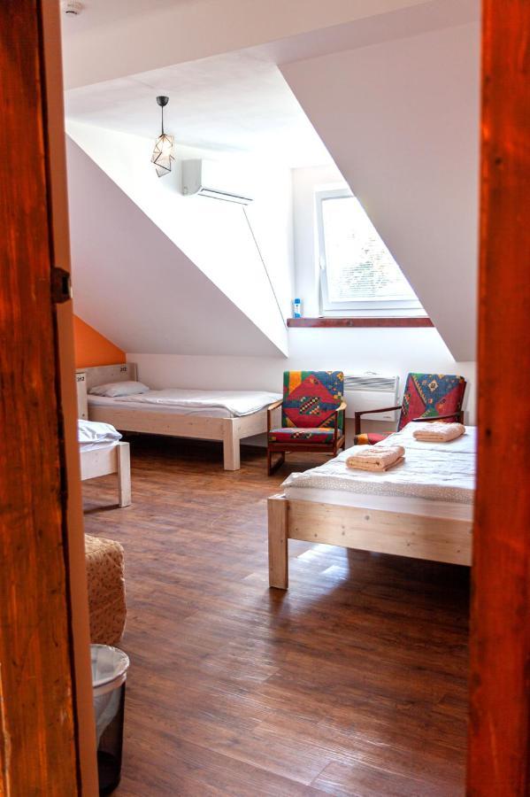 Vila Veselova, Ljubljana City Center Hostel Εξωτερικό φωτογραφία